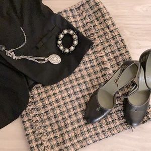 Tempo Paris Tweed Pink and Black Skirt